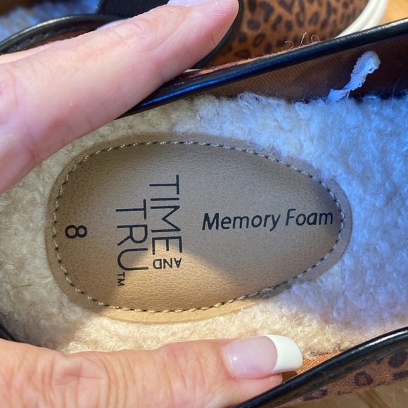 🎉 TIME AND TRUE CHETTAH SLIDE IN SNEAKERS‼️ - Picture 13 of 13